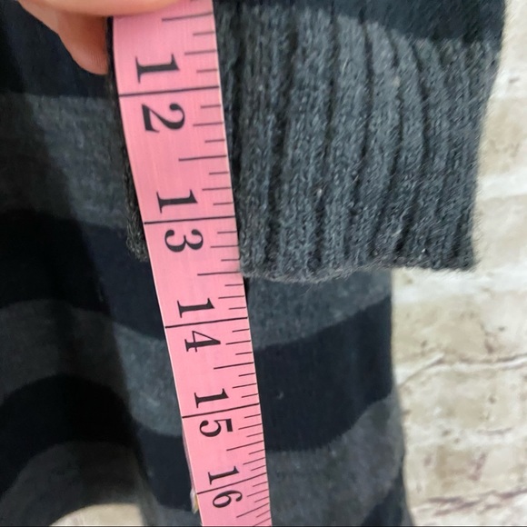 Black and gray striped open slit cardigan size M - Picture 5 of 7